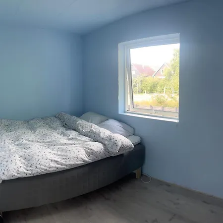 Apartment With 4 Bedrooms, Available For Ons *